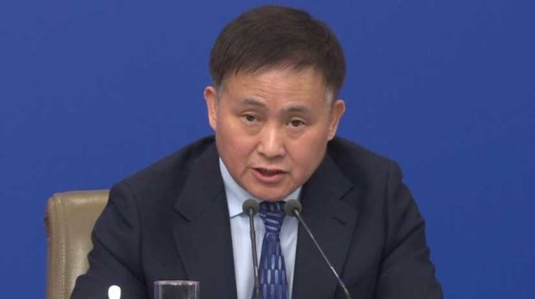 垒富配资 中国人民银行行长潘功胜会见国际货币基金组织总裁格奥尔基耶娃